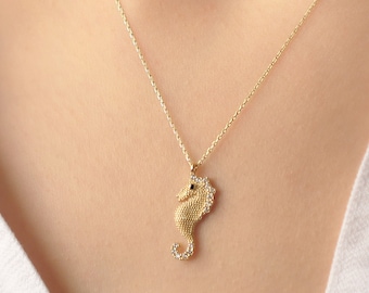 14K massief gouden zeepaardje hanger, oceaan sieraden cadeau, delicate zeepaardje ketting, elegante zeepaardje charme, uniek cadeau voor oceaanliefhebbers