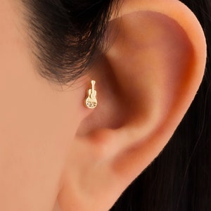 Piercing guitare or massif, piercing tragus, piercing lambi, cadeau de Noël, cerceau hélicoïdal, boucle d'oreille, boucle d'oreille guitare, cadeau d'anniversaire 21e
