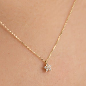 14k Gold Star Necklace / Star Pendant / 14k Gold Star Necklace / Small Star Necklace / Dainty Gold Star Necklace / Star Charm Necklace