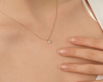 14K Gold Star Necklace, Gold Star Pendant, Solid Gold Star Charm, Tiny Star Necklace, Star Charm Necklace, Minimalist Star Pendant