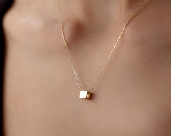 14K Solid Gold Unisex Cube Necklace, Square Gold Pendant, Gold Cube Geometric Necklace, Cube Pendant, Unisex Charm, Christmas Gift