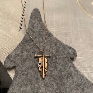 Feather Necklace, 14k Solid Gold Layered Feather Pendant, Freedom Symbol Charm, Native Lovers Present, Bohemian Look, Tiny Leaf Pendant