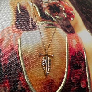 Feather Necklace, 14k Solid Gold Layered Feather Pendant, Freedom Symbol Charm, Native Lovers Present, Bohemian Look, Tiny Leaf Pendant