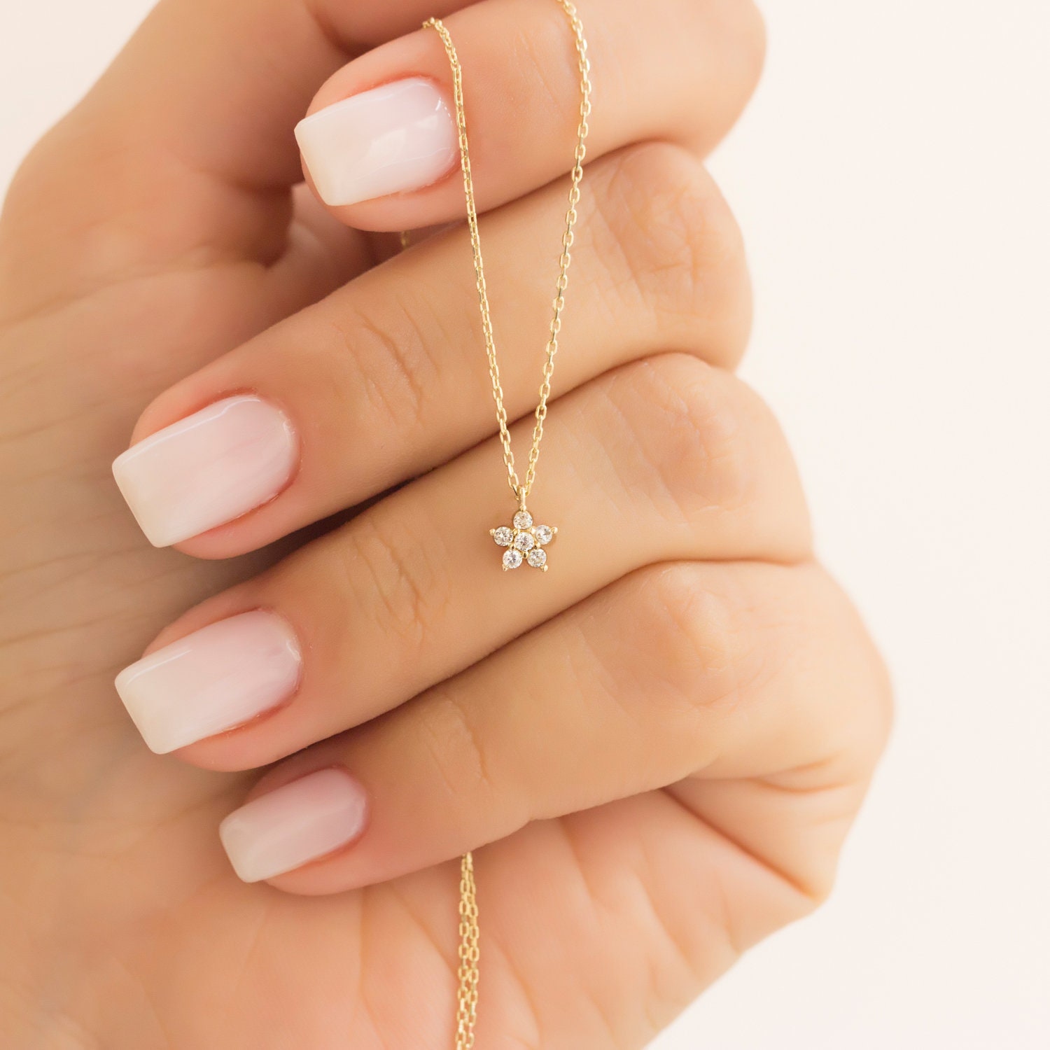 14k Gold Star Necklace / Star Pendant / 14k Gold Star