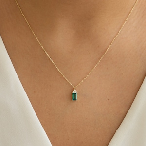 14K Real Gold Crystal Necklaces, Emerald Jewelry, Emerald Pendant, Green Gemstone Pendants,Emerald Pendants, Delicate Emerald Cut Necklace