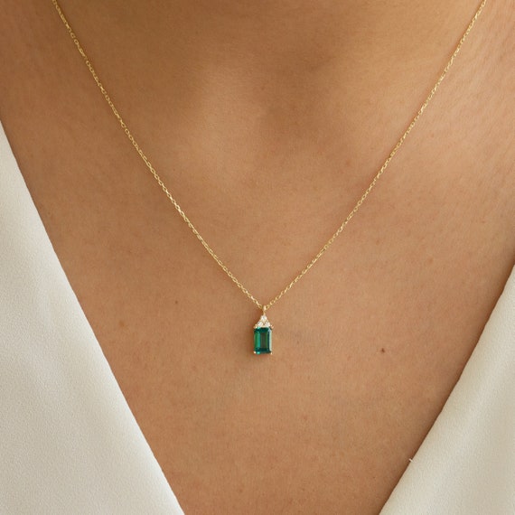 14K Real Gold Crystal Necklaces Emerald Jewelry Emerald Pendant Green Gemstone Pendants emerald Pendants Delicate Emerald Cut Necklace Etsy UK