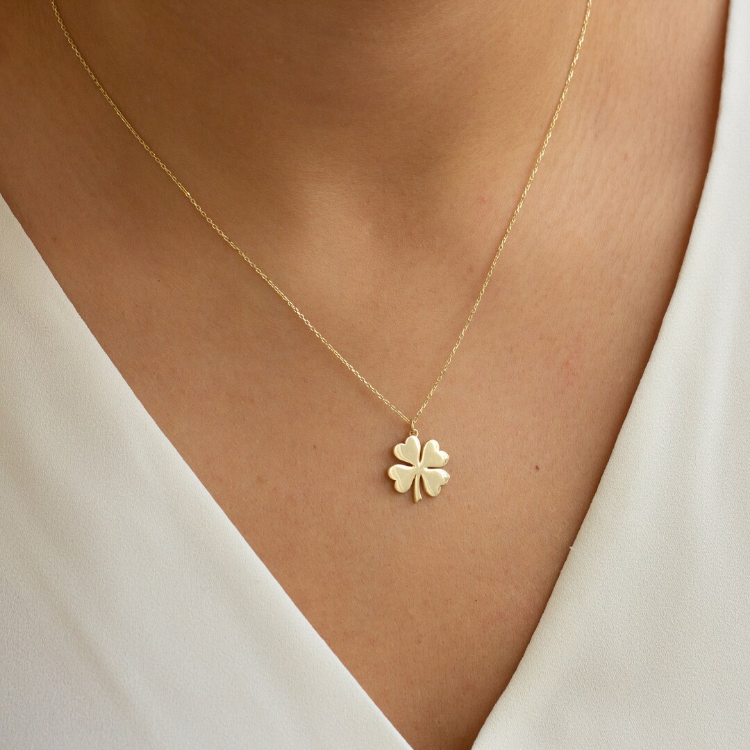 Solid Gold Clover Pendant, Gold Clover Necklace, Gold Shamrock Charm ...