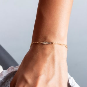 14K Solid Gold Leaf Bracelet, Dainty Gold Bracelet, Gold Nature Bracelet, Real Gold Leaf Jewelry, Thin Chain Bracelet, Mothers Day Gift