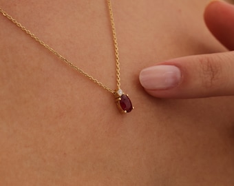 Gold Garnet Drop Necklace, 14k July Birthstone Gift, Red Gemstone Pendant, Delicate Garnet Cut Necklace, Dainty Garnet, Gold Garnet Jewelry