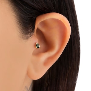 Emerald Earrings, Emerald Piercing, Emerald Earrings, Conch Piercing, Labret Stud, Cartilage Piercing, Screwback Helix, Screwback Piercing
