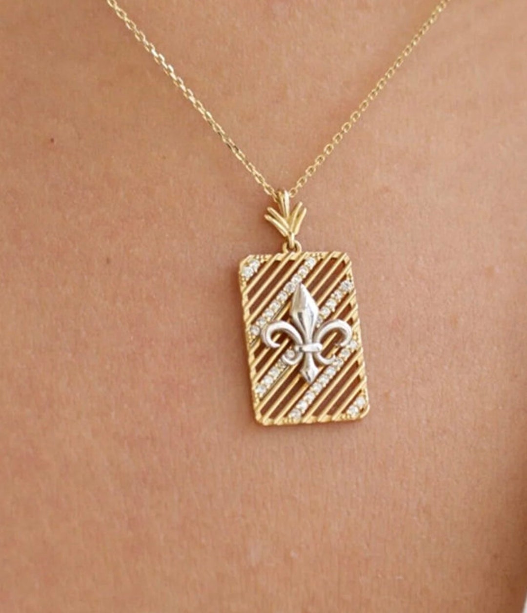14K Gold Fleur De Lys Pendant, Gold Fleur De Lis Necklace, Lily Flower ...