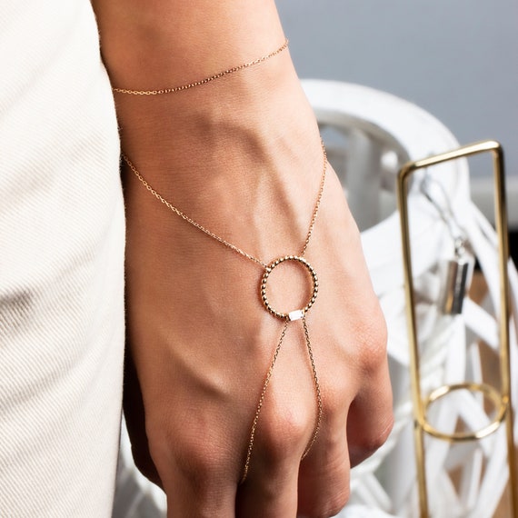 New Vrindavan Wedding Crystal Finger Ring Bracelets Gold Boho Rhinestone  Hand Chain Slave Hand Harness Bracelet Accessories for Women and Girls