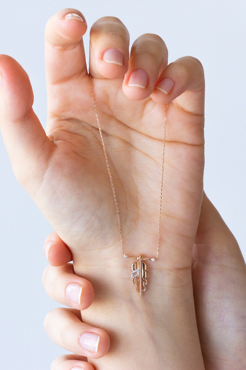 Feather Necklace, 14k Solid Gold Layered Feather Pendant, Freedom Symbol Charm, Native Lovers Present, Bohemian Look, Tiny Leaf Pendant