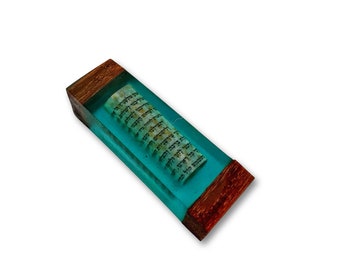 Mezuzá para coche hecha a mano: madera de olivo y resina, oración del viajero, regalo judío.