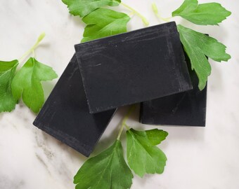 Organisk träkolstvål, tea tree och ros, getmjölktvål