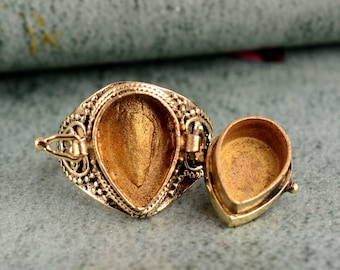 Gift Ring, versteckte Box Ring, zu öffnende Ring, Pillendose Ring, geheime Nachricht Ring, Fach Ring, Vintage Gift Ring, Gold Poison Ring