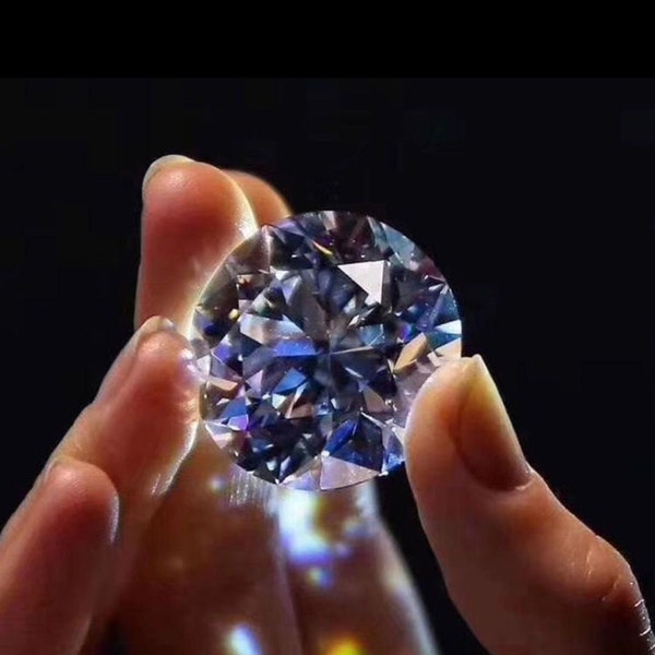 Loose Moissanite Stone: Round Cut, D Color, VVS1 Clarity (0.1-10 Carat)