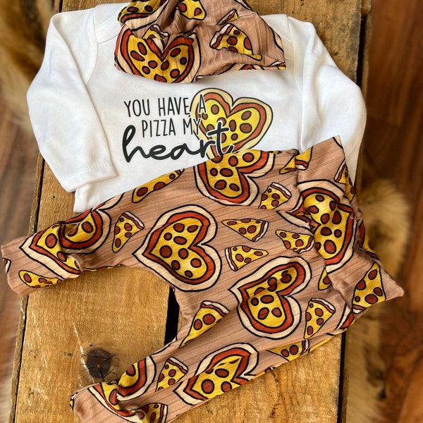 Pizza my heart baby set, pizza gift, pizza baby announcement, pizza toddler clothes, pizza baby gift, pizza baby pants, pizza toddler shirt
