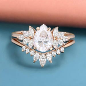 Vintage Pear Moissanite Engagement Ring Set: Rose Gold Bridal Jewelry