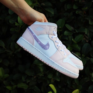 Baby blue and pink new arrivals jordans