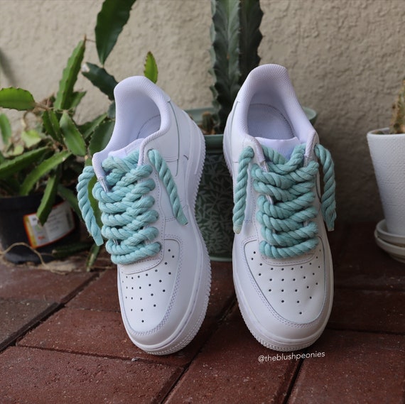 Nike Air Force 1 '07 LV8 fiber sneakers in light green