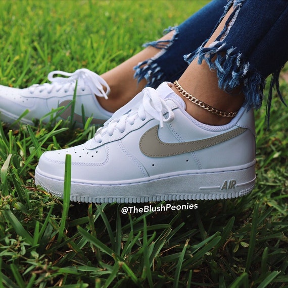 Nike Air Force 1 Low - Brown - White 