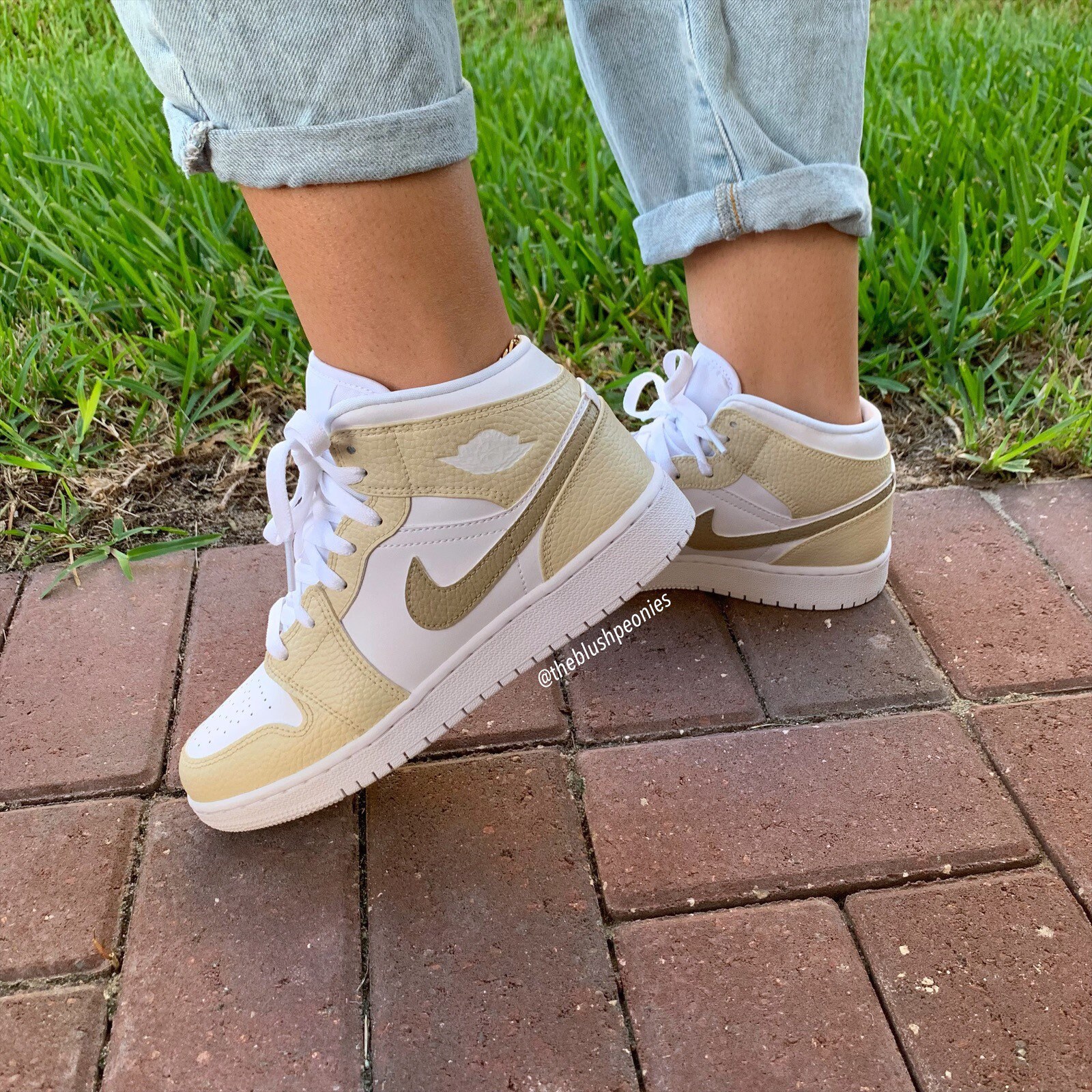 Air jordan 1 online mid se lemon yellow