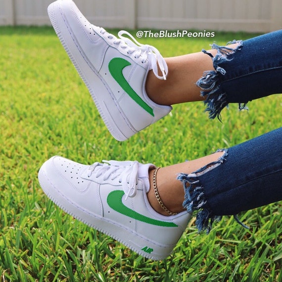 Custom Painted Nike Air Force 1 Low green Swoosh -  Finland