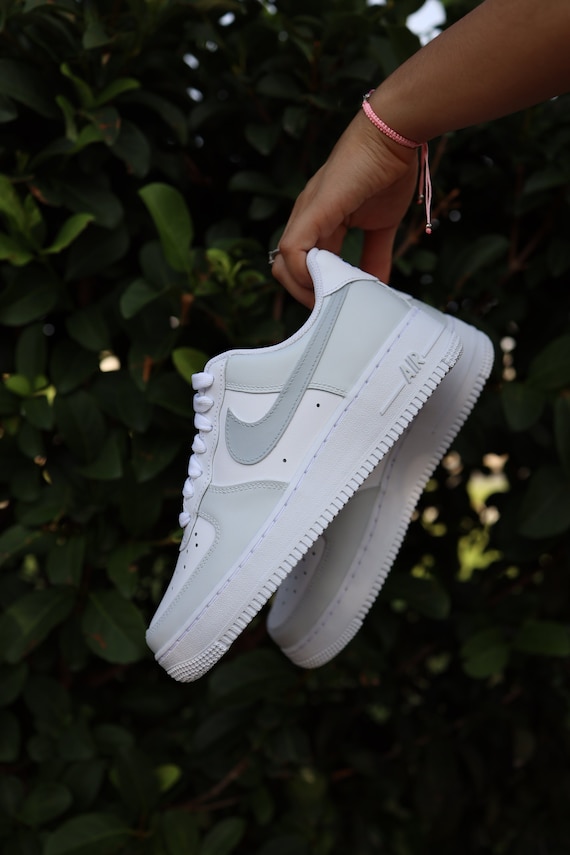 Nike Air Force 1 '07 LV8 Sneakers in stone-Neutral