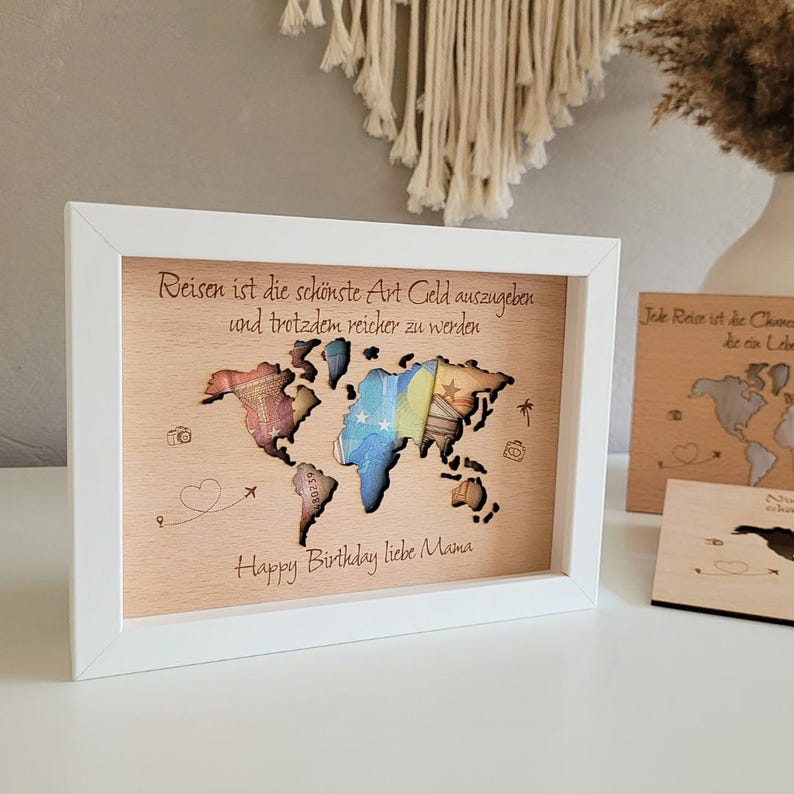 Geldgeschenk zum Geburtstag I Geldgeschenk im Bilderrahmen I Geldgeschenk Reise I Geldgeschenk Weltkarte I personalisierte Geschenke


Du suchst nach dem idealen Geldgeschenk für alle, die gerne reisen? Dann ist mein Geldgeschenk im Bilderrahmen mit persönlicher Gravur genau das richtige für dich und garantiert eine Überraschung für jeden Beschenkten!