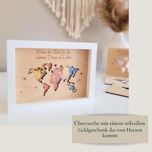 Geldgeschenk zum Geburtstag I Geldgeschenk im Bilderrahmen I Geldgeschenk Reise I Geldgeschenk Weltkarte I personalisierte Geschenke

🎁 Hochwertig, stilvoll, personalisiert und langlebig. Mein Geldgeschenk Weltkarte vereint alles, um auch hinterher noch lange Freude daran zu haben.
Egal ob Geldgeschenk zum Geburtstag, Geschenk zum Abitur oder einfach als Geldgeschenk für eine Reise – es ist die perfekte Mischung aus Geld stilvoll verpacken und personalisierte Geschenke.