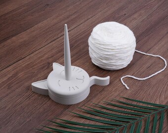 Purr-fect Custom Cat Yarn Holder 3D Printed, White Multi-Color Personalized Gift for Cat Lovers Knitters Quiet Spinning Yarn Dispenser Decor