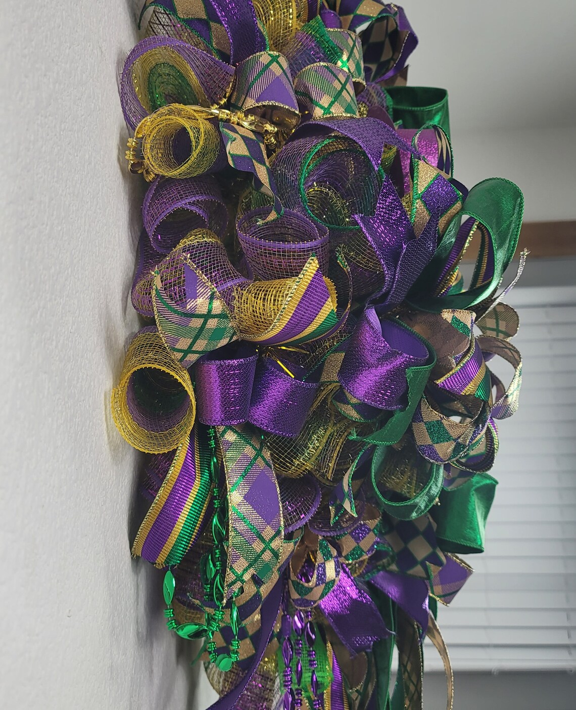 mardi gras decorations for door