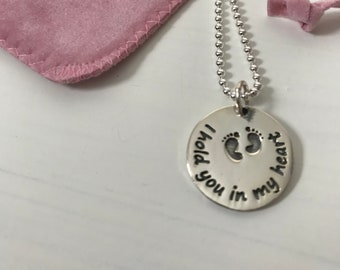 Carl - Kugelkette mit graviertem Anhänger "I hold you in my heart" aus 925 Sterlingsilber - tolle Halskette zur Geburt