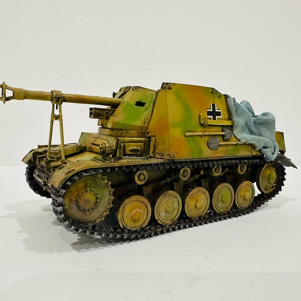 FINISHED Pro built 1/35 Panzer German tank Marder II  Sdkfz 131 WW2 AFV. Ready to ship.