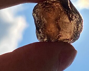 Saffordite (Cinta Mani) Stone 7 grams Flat Bottom Alter Meditation Stone. High Energy Vibrational Healing Stone Crystal. Translucent