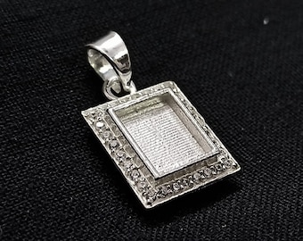 Pendentif de lunette vierge de forme rectangulaire entouré de zircon, 925 Pendentif en argent gris, bon pour le travail de la résine et des cendres, n’importe quelle couleur de zircon disponible