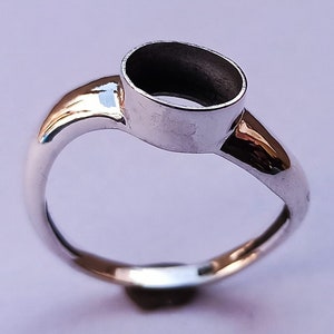 4x6 till 10 x 12 mm oval 2 mm djup bezelring, unik design, lämplig för ädelstensinfattning, ring i 925 sterlingsilver, blank silverbezel, öppen/stängd baktill