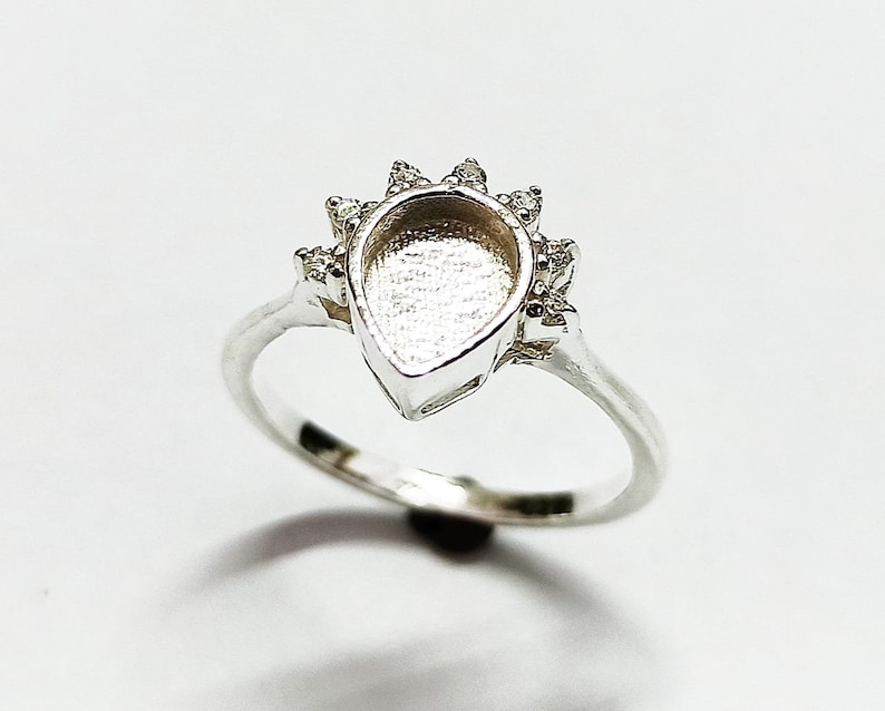 925 sterling silver 6 x 8 mm päronfärgad blank bezel med CZ-infattad ring, lämplig för harts- och askarbeten. Zirkon i valfri färg finns. bild 6
