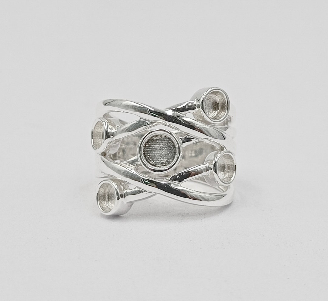 •ASTROPHYLLITE - ROUND• simple bezel silver ring (size 7)