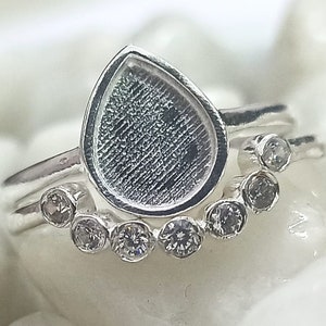 925 Sterling Silber 7x9mm Pear Blank Bezel mit Zircon Stacker Ring Set, Gut für Resin & Ashes Work. Jede Farbe Zirkon Avaiable.