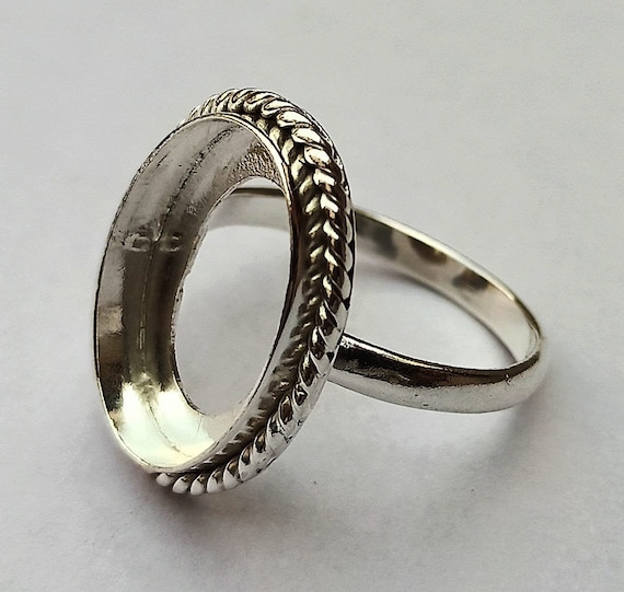 4x6 to 21x14mm Oval 2mm Deep Twisted Wire Bezel Ring,good for