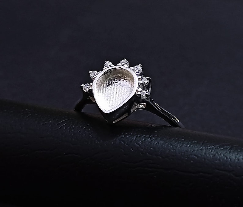 925 sterling silver 6 x 8 mm päronfärgad blank bezel med CZ-infattad ring, lämplig för harts- och askarbeten. Zirkon i valfri färg finns. bild 9