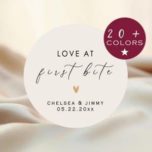 Adesivi per torte nuziali / Adesivi per sacchetti per torte / Adesivi "Amore al primo morso" / Etichette "Amore e torta" / Bomboniera personalizzata per matrimonio (B204)