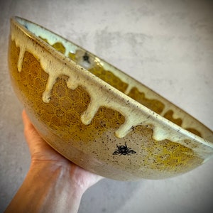 Large Drippy Bee Serving Bowl ~ Made to Order
