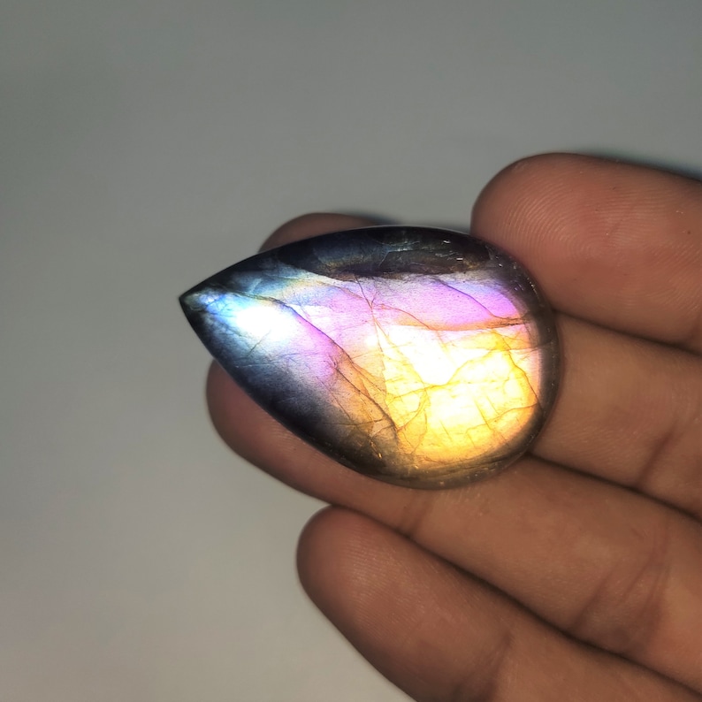 Quality Making Pendant Labradorite Gemstone Pear Shape 63.1 Cts Size 38x26x8 P1#332 Purple Labradorite Gemstone Cabochon A