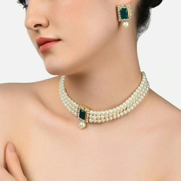 Emerald Green Choker Necklace, White Pearl Choker Necklace, Indian Choker, Indian Wedding Jewelry, Sabyasachi Necklace, Delicate Necklace