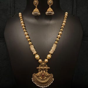 Antik guldpläterad indisk smyckeset, indiskt långt halsband, CZ-halsband, Guttapusalu-halsband, tempelsmycken, sydindiska smycken