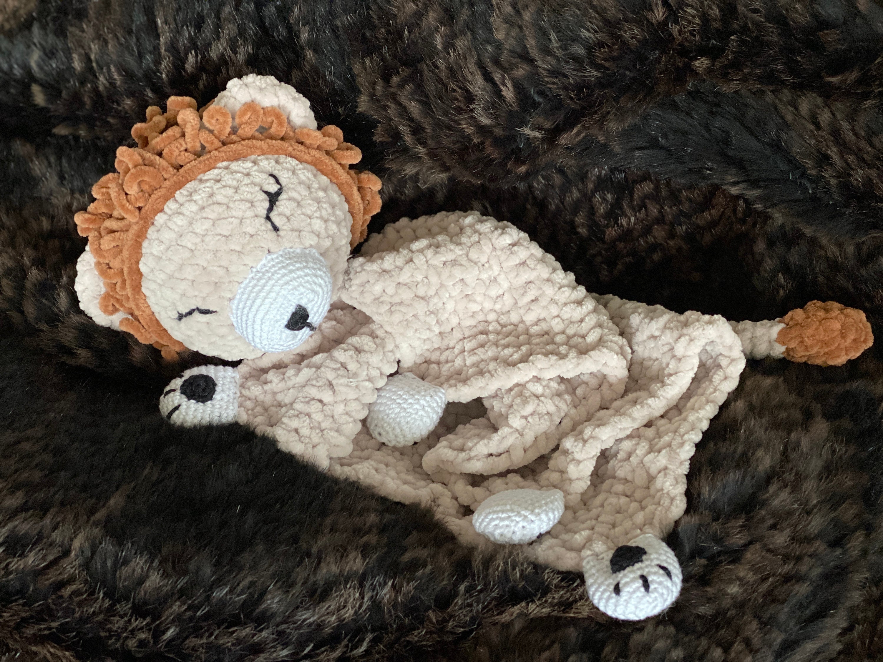 39 Lion Crochet Patterns to Stitch for Nurseries, Gifts, and Safari-Inspired Decor 23 Crochet Pattern Comforter Cuddly Lion