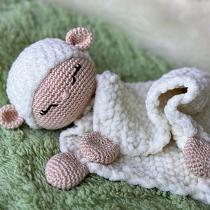 Slumber Sheep: かぎ針編み用の居心地の良い快適ブランケット / Sleepy Sheepy Cozy Lovey Crochet Pattern / Mouton Doudou